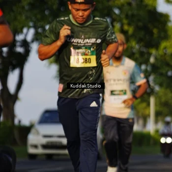 Runner Photo 5950775