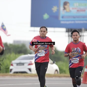 Runner Photo 5950885