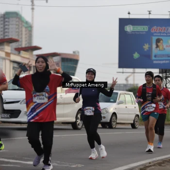Runner Photo 5951243
