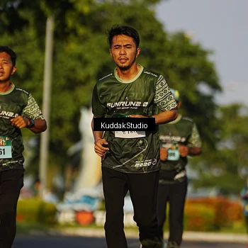 Runner Photo 5951272