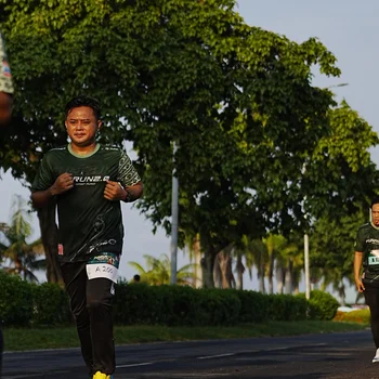 Runner Photo 5951373
