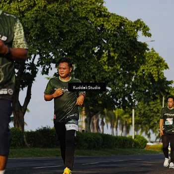 Runner Photo 5951386