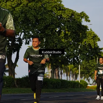 Runner Photo 5951387