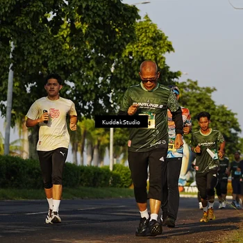 Runner Photo 5951873