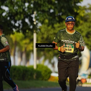 Runner Photo 5952054