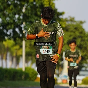 Runner Photo 5952241