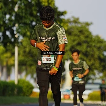 Runner Photo 5952246