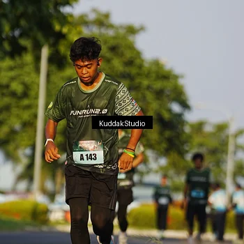 Runner Photo 5952270