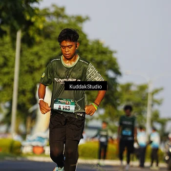 Runner Photo 5952271