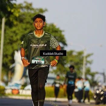 Runner Photo 5952272