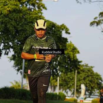 Runner Photo 5952288