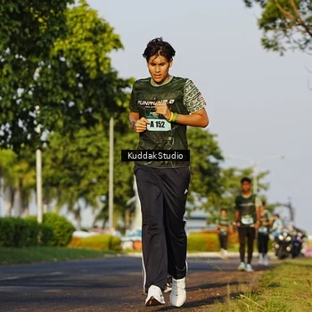 Runner Photo 5952298