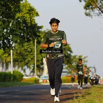 Runner Photo 5952311