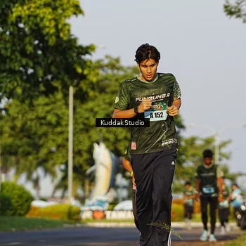 Runner Photo 5952317