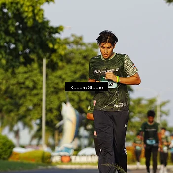 Runner Photo 5952325