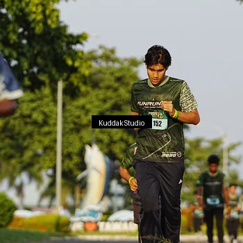 Runner Photo 5952332