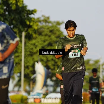 Runner Photo 5952335