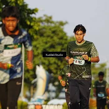 Runner Photo 5952344