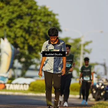 Runner Photo 5952355