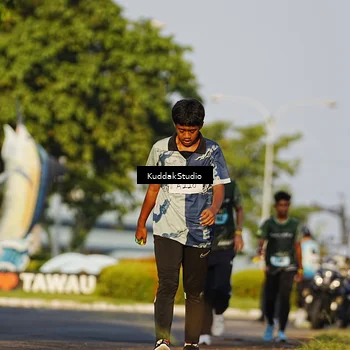 Runner Photo 5952359