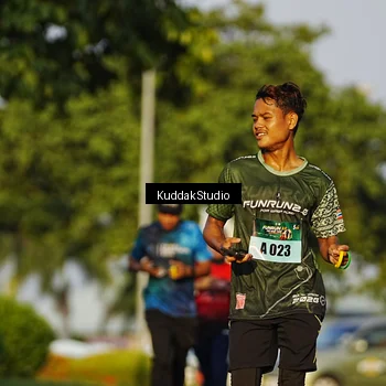 Runner Photo 5952409