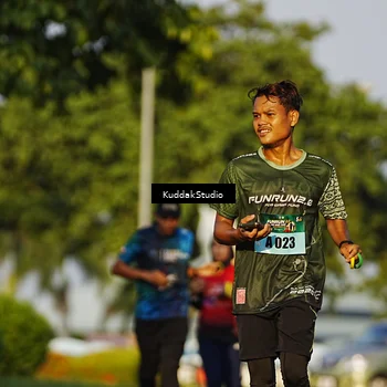 Runner Photo 5952412