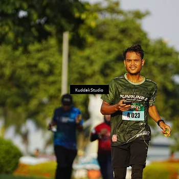 Runner Photo 5952414