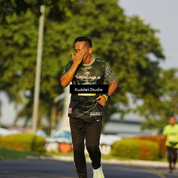 Runner Photo 5952497