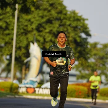 Runner Photo 5952502