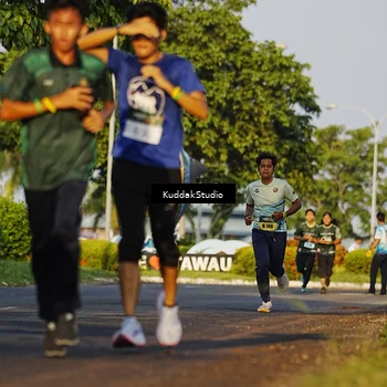 Runner Photo 5952575