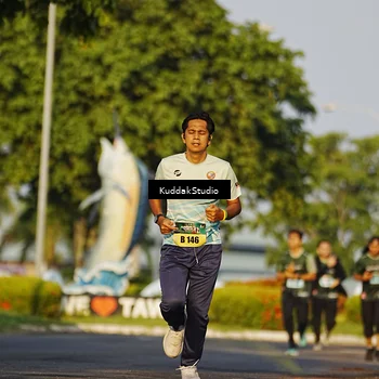 Runner Photo 5952578