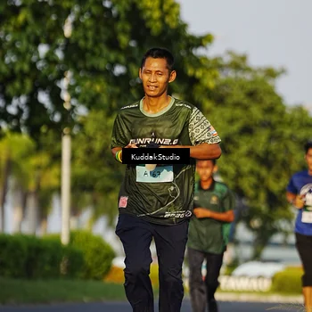 Runner Photo 5952599