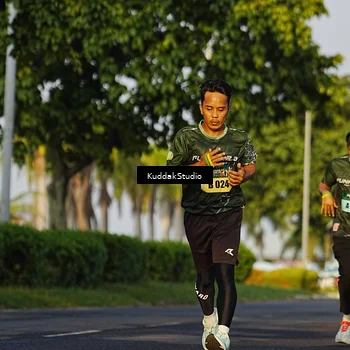Runner Photo 5952635