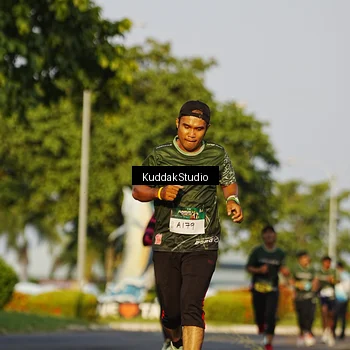 Runner Photo 5952692