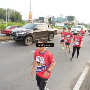 Runner Photo 5952700