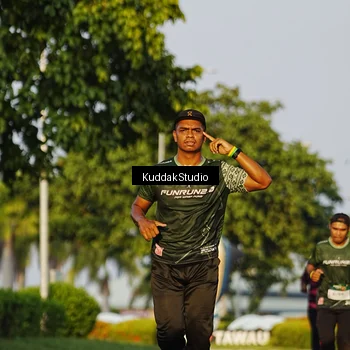 Runner Photo 5952718