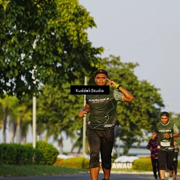 Runner Photo 5952726
