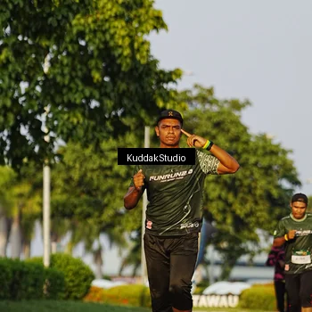 Runner Photo 5952728