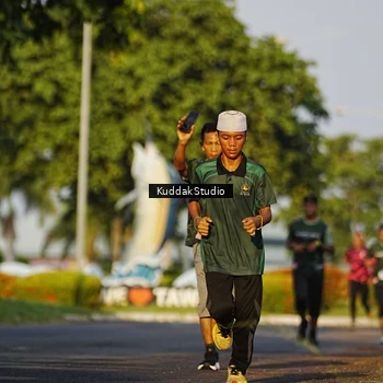 Runner Photo 5952796