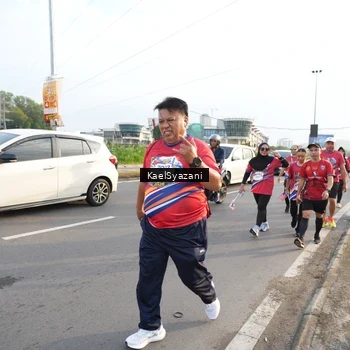 Runner Photo 5953334