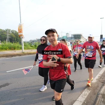 Runner Photo 5953343