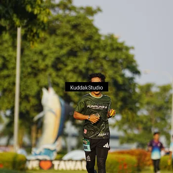 Runner Photo 5953392