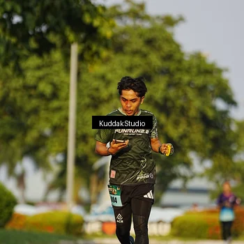 Runner Photo 5953395