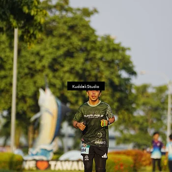 Runner Photo 5953399