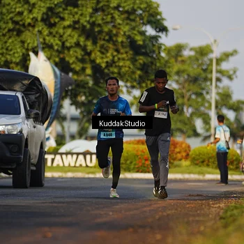 Runner Photo 5953497