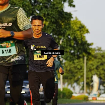 Runner Photo 5953738