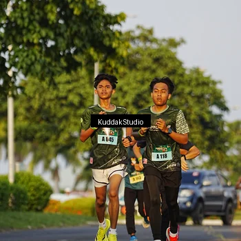 Runner Photo 5953771