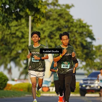Runner Photo 5953775