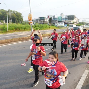 Runner Photo 5953887