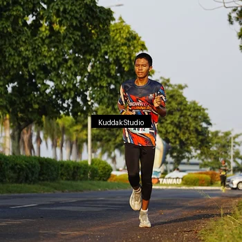 Runner Photo 5953940